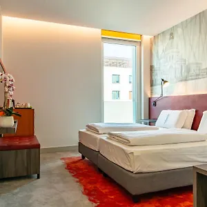 Campanile Venice Hotell