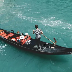Ubytování v soukromí Luxhaven Venice, Mestre